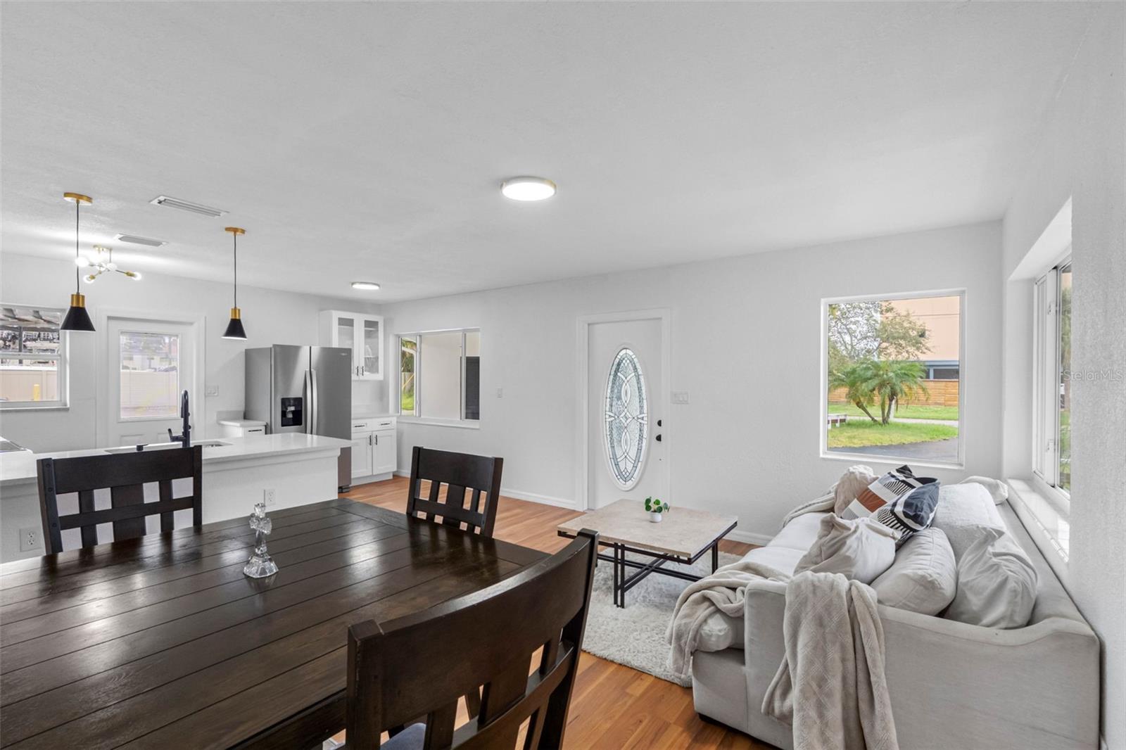 Image 13 of 71 For 2413 Baywood Drive E