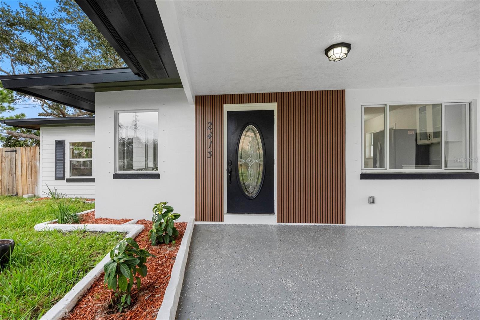 Image 2 of 71 For 2413 Baywood Drive E