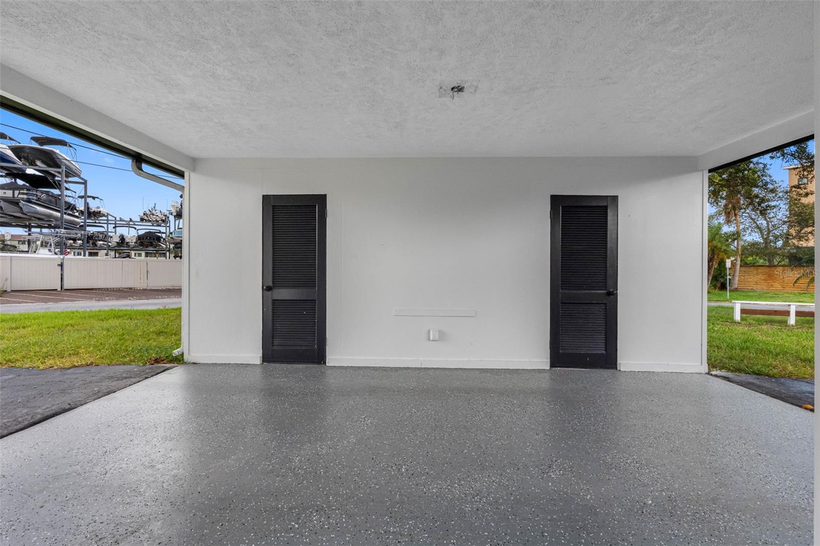 Image 30 of 71 For 2413 Baywood Drive E