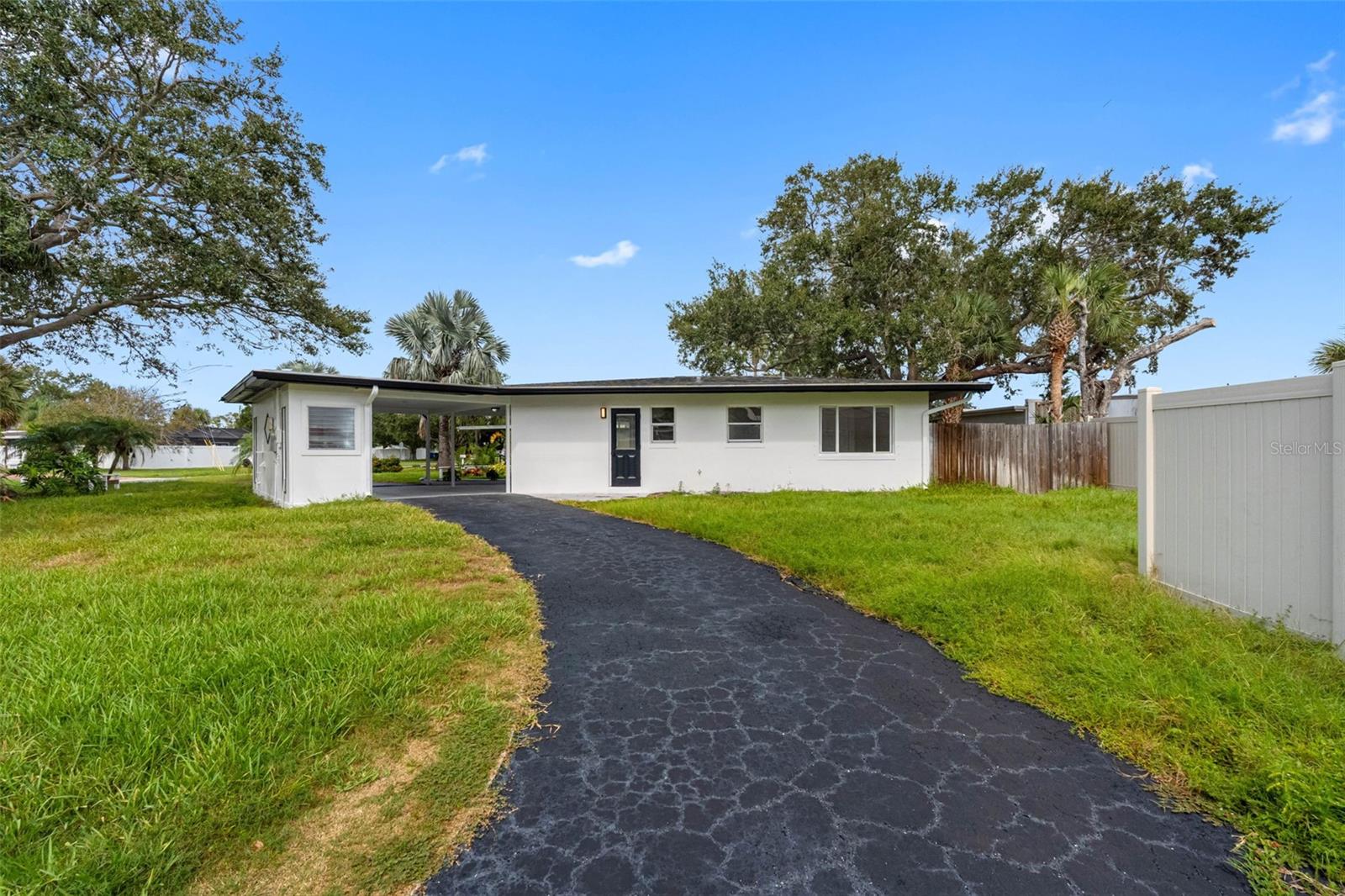 Image 39 of 71 For 2413 Baywood Drive E