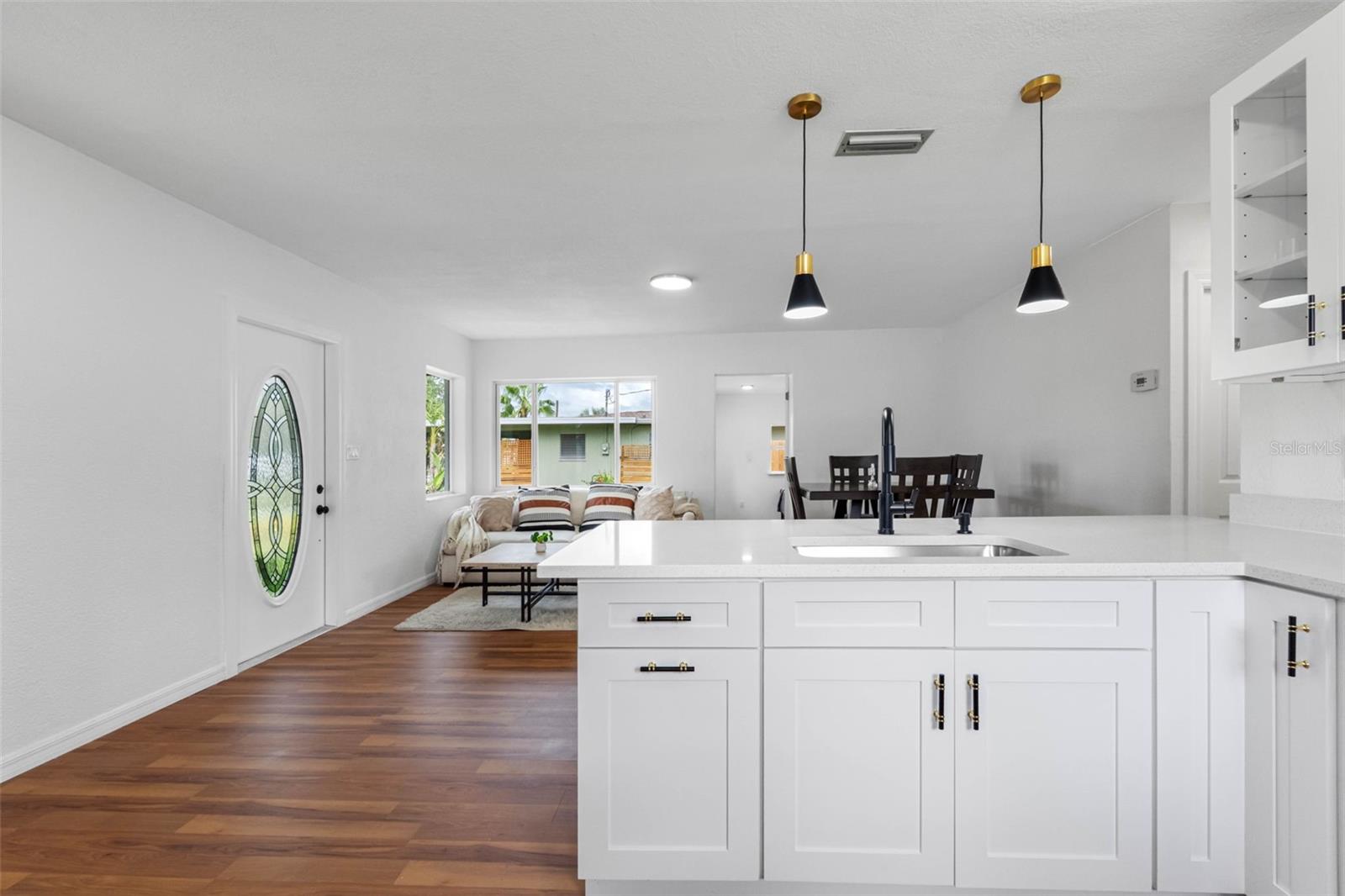 Image 9 of 71 For 2413 Baywood Drive E