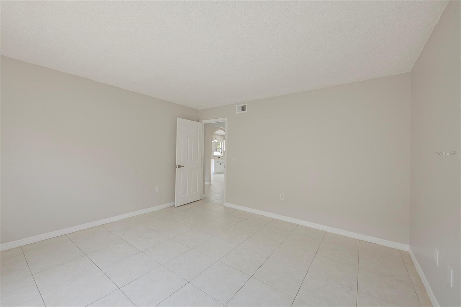 Image 10 of 20 For 14506 Greydale Circle