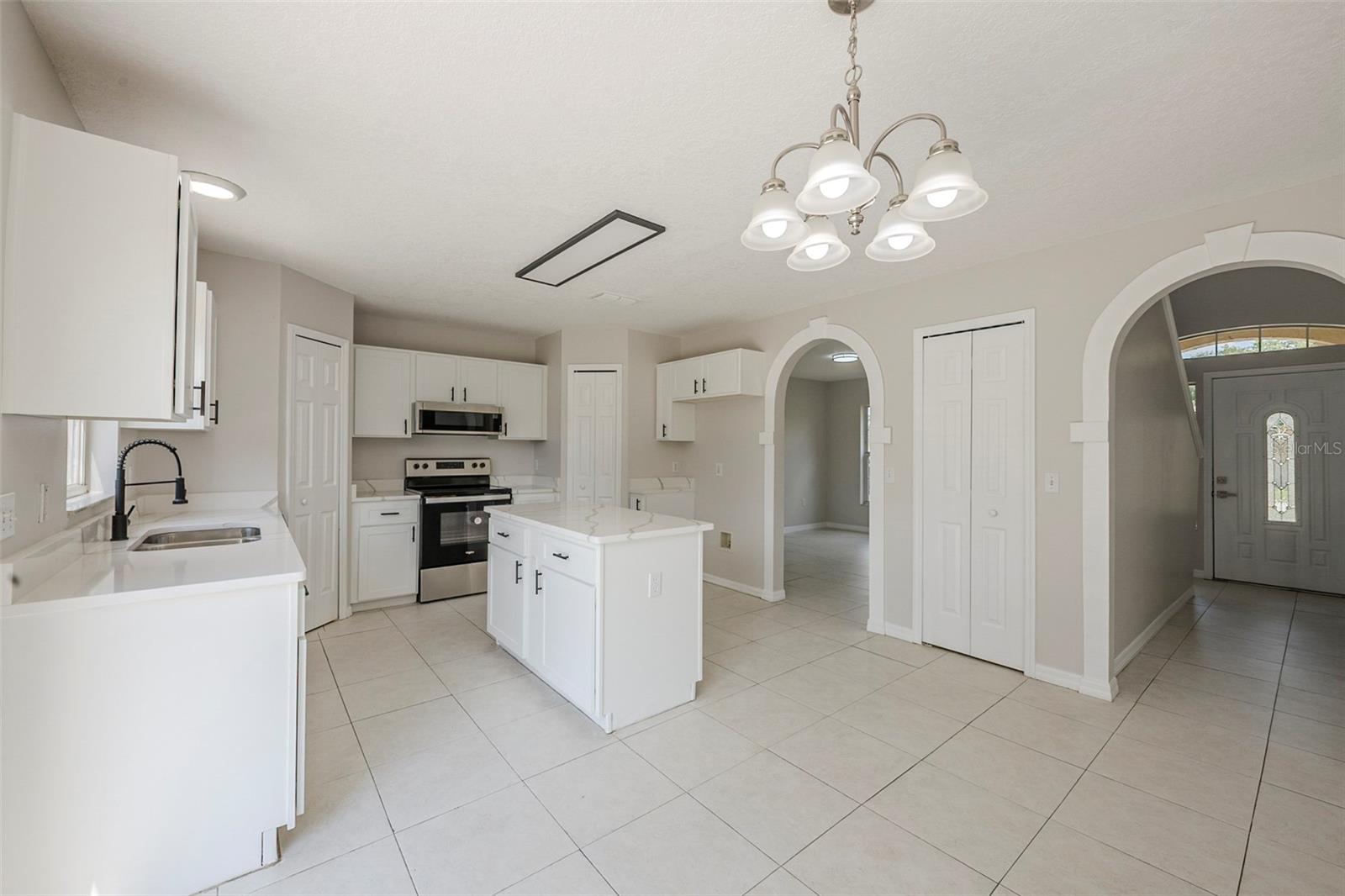 Image 6 of 20 For 14506 Greydale Circle