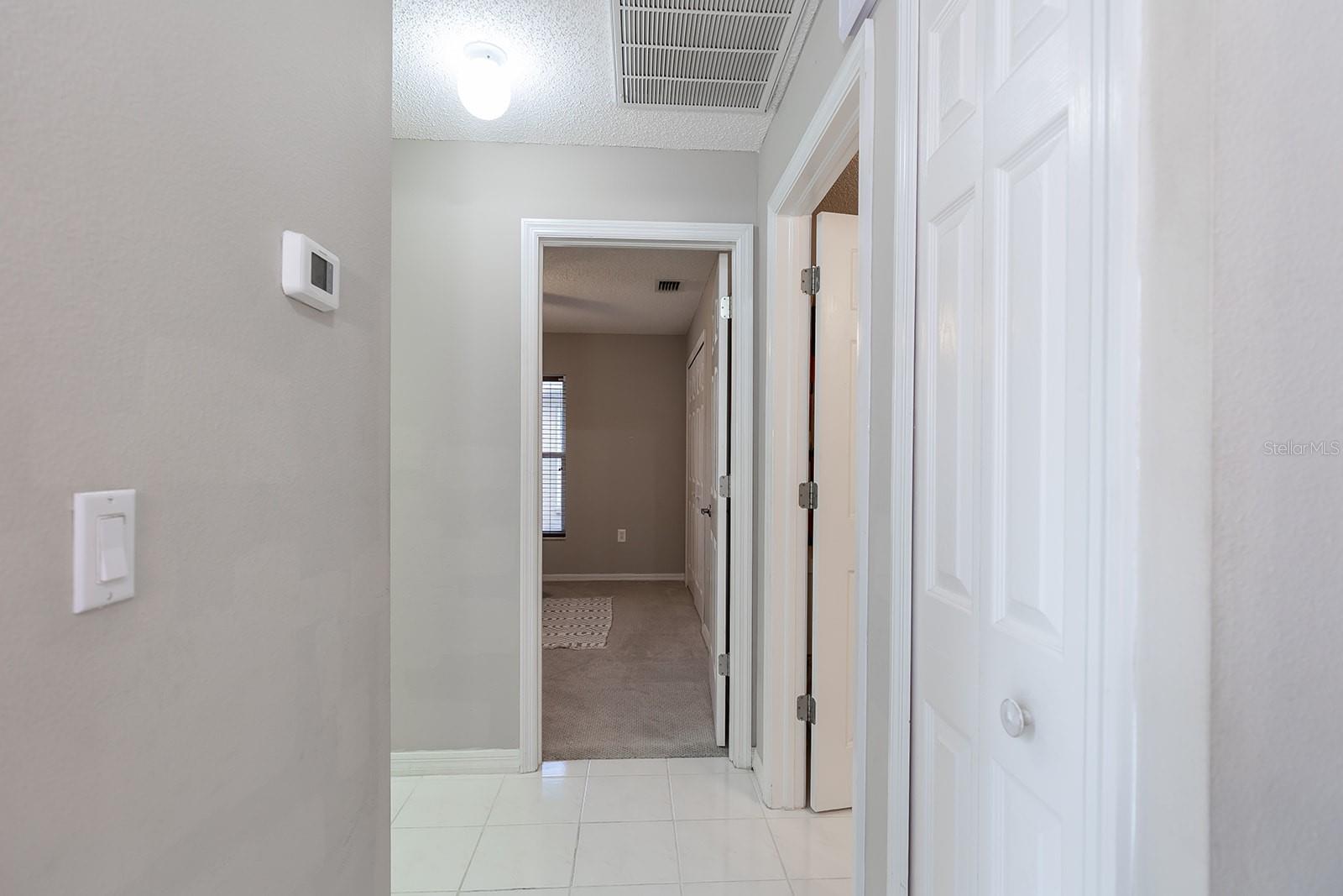 Image 19 of 41 For 1049 Trafalgar Drive