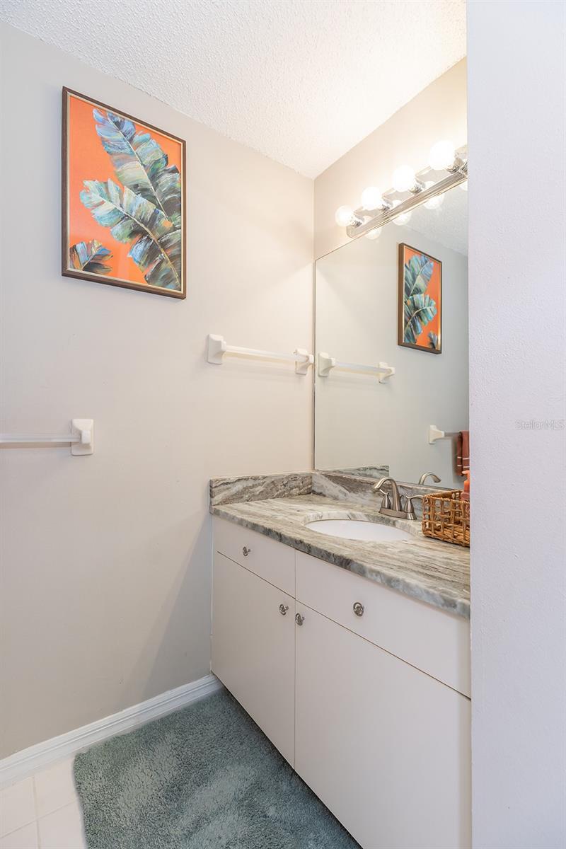 Image 23 of 41 For 1049 Trafalgar Drive