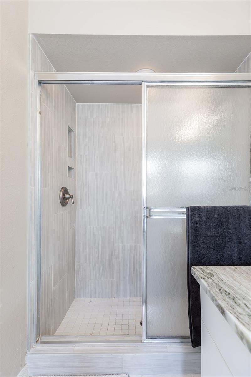 Image 31 of 41 For 1049 Trafalgar Drive