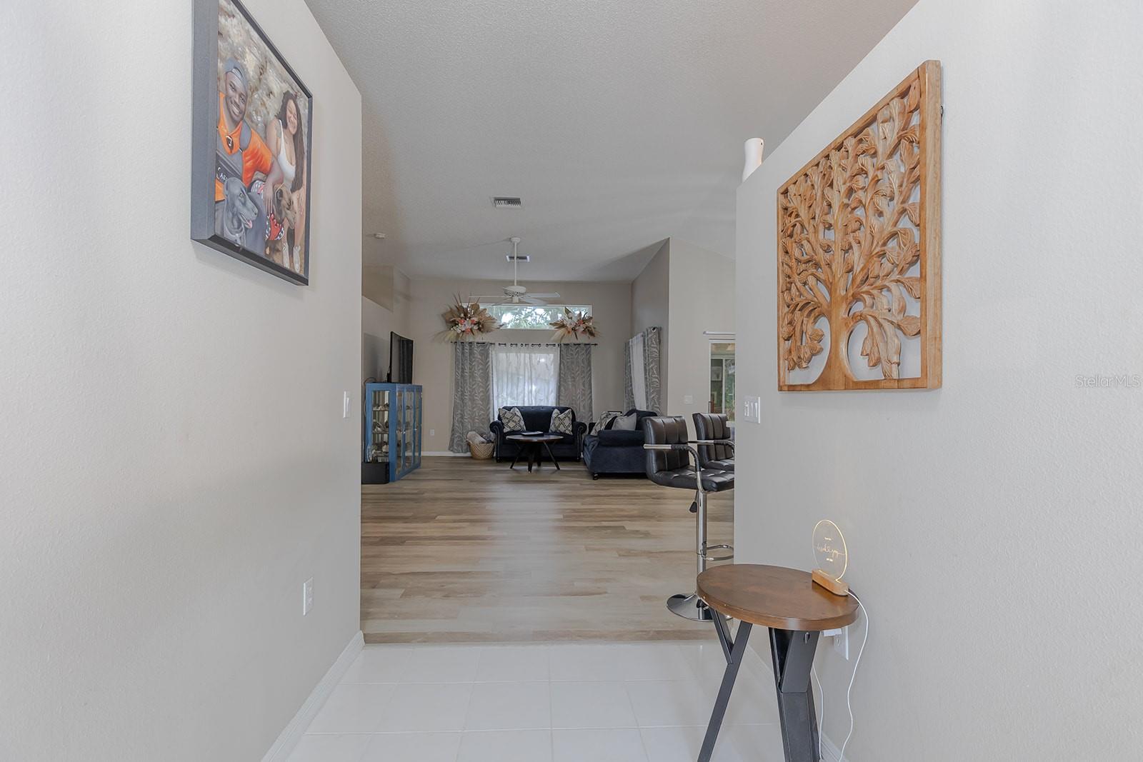 Image 7 of 41 For 1049 Trafalgar Drive