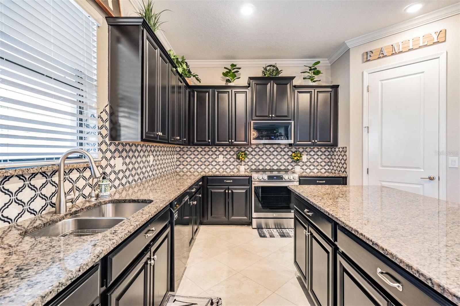 Image 31 of 77 For 7999 Lago Mist Way