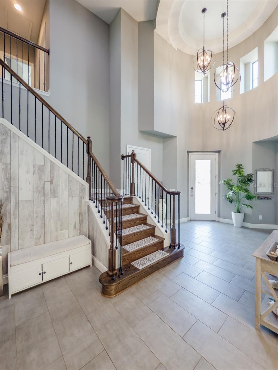 Listing photo id 11 for 21842 Pristine Lake Boulevard