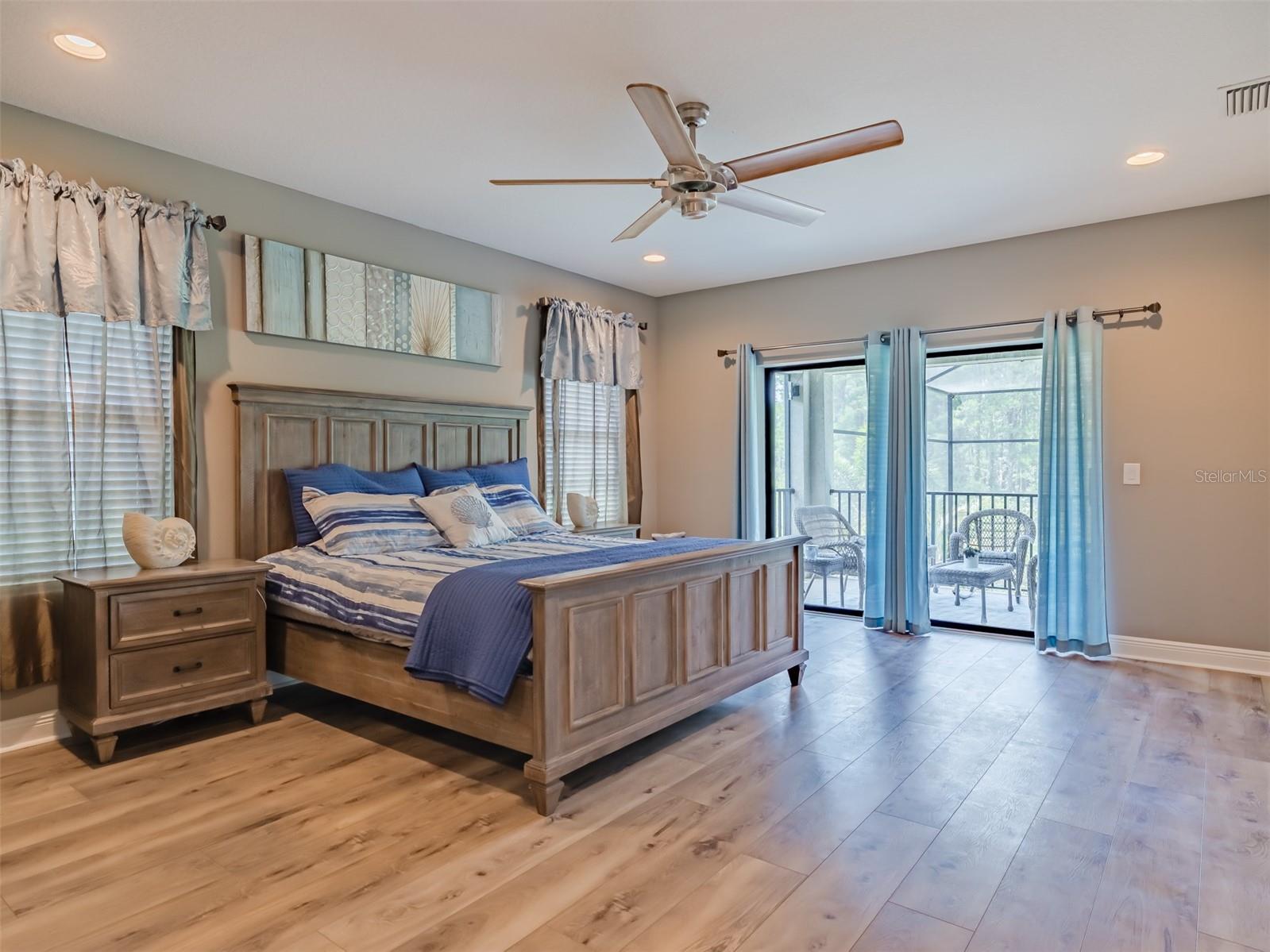 Listing photo id 39 for 21842 Pristine Lake Boulevard
