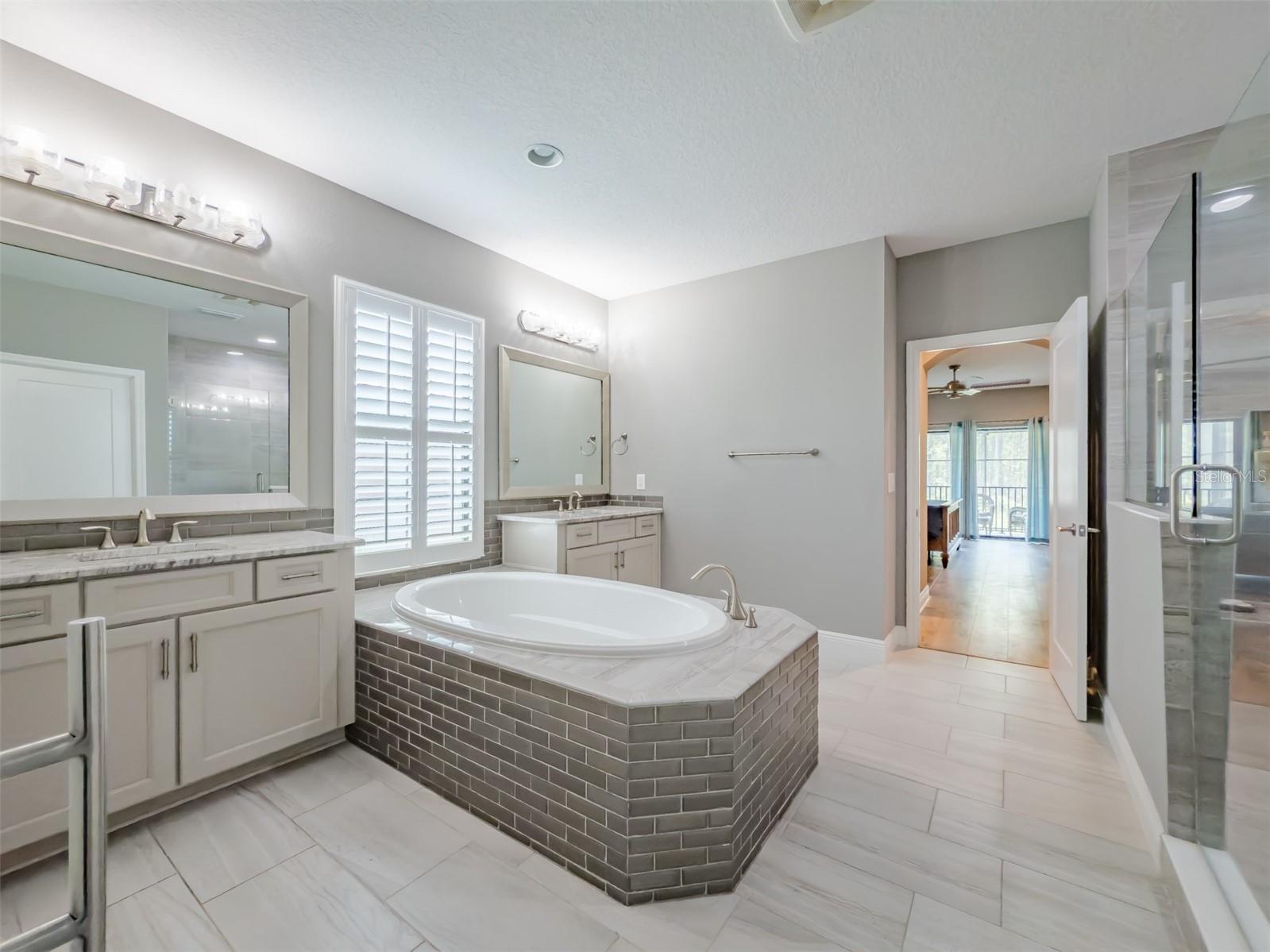 Listing photo id 43 for 21842 Pristine Lake Boulevard