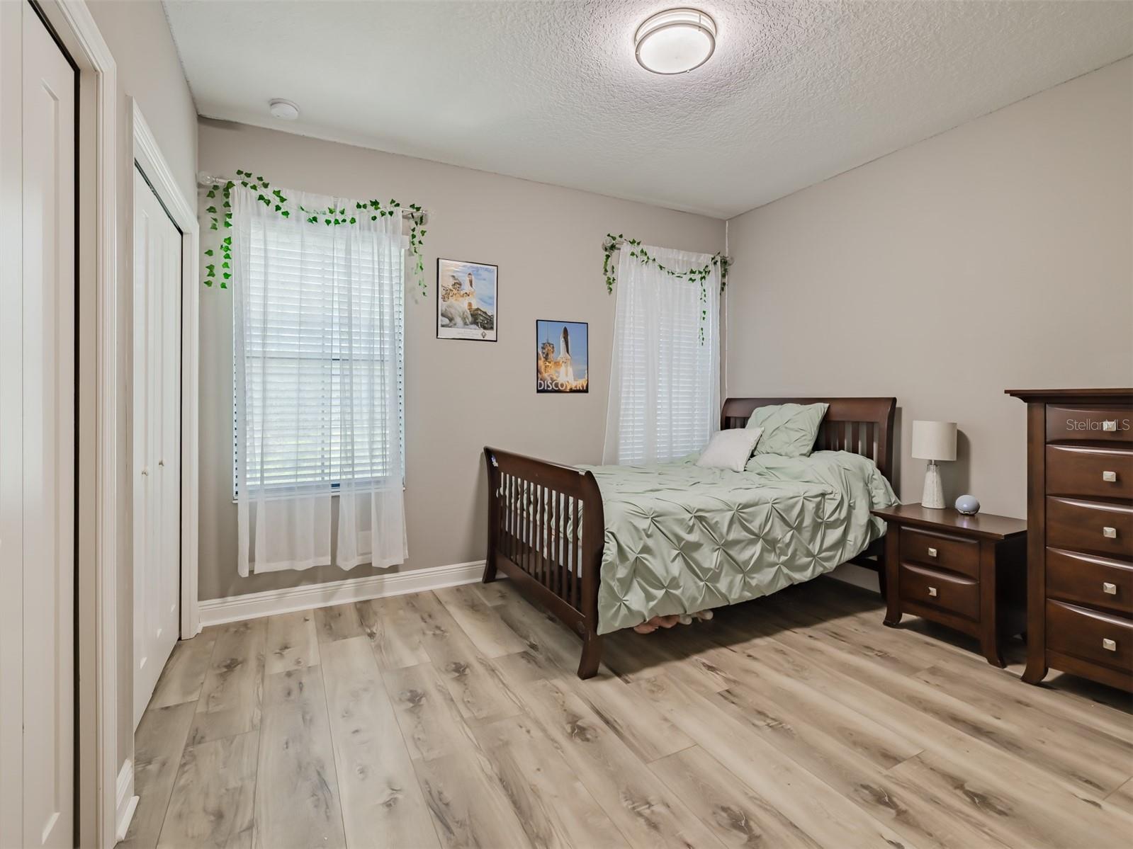 Listing photo id 44 for 21842 Pristine Lake Boulevard