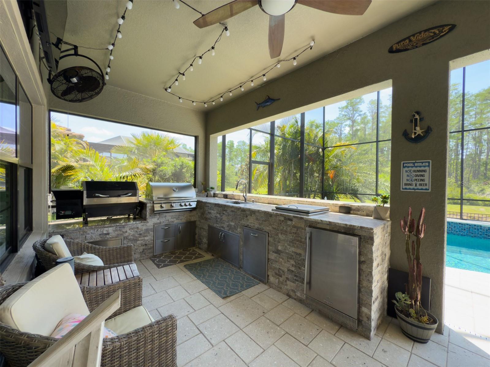 Listing photo id 4 for 21842 Pristine Lake Boulevard