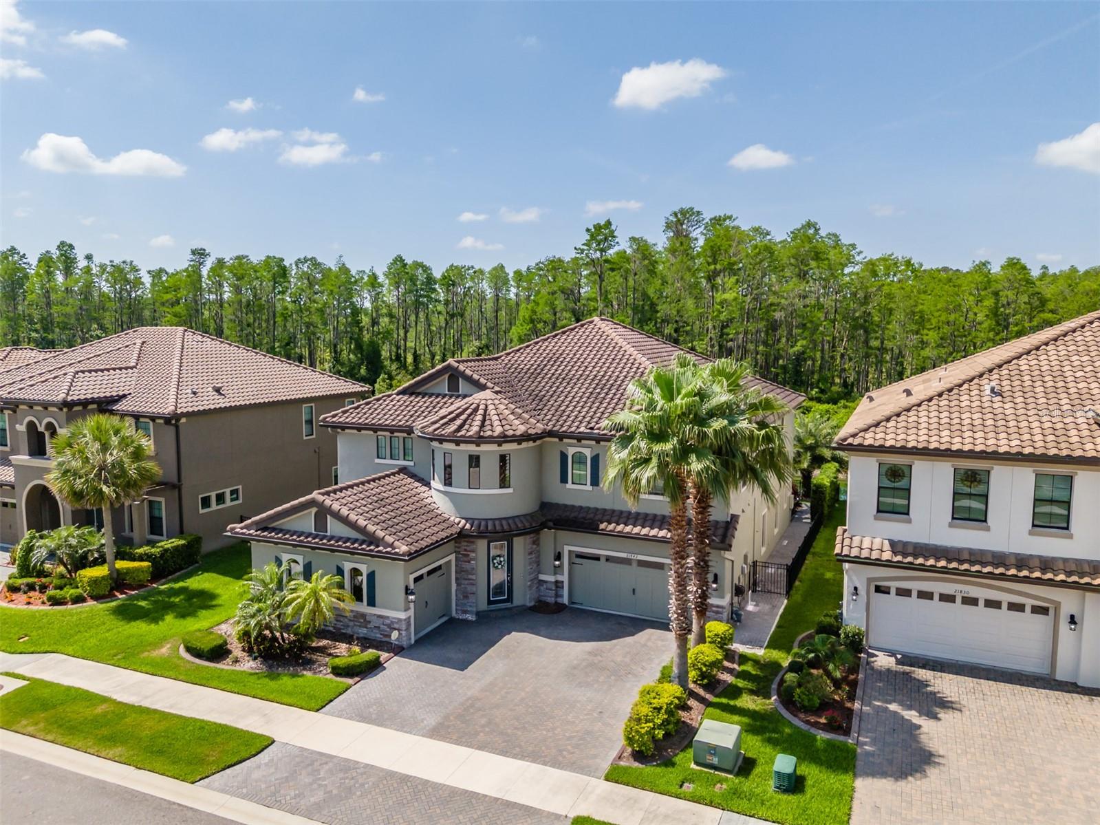 Listing photo id 6 for 21842 Pristine Lake Boulevard