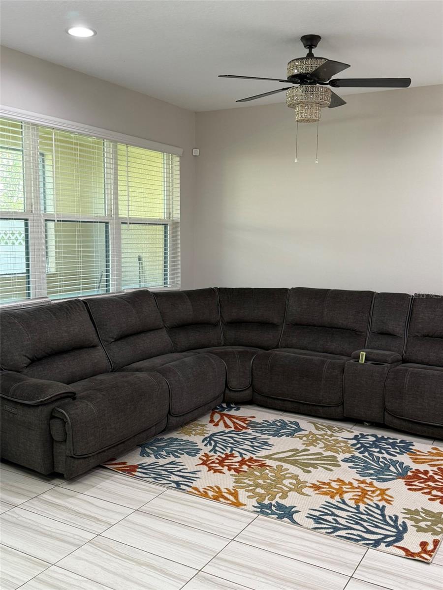 Image 13 of 40 For 30086 Southwell Lane