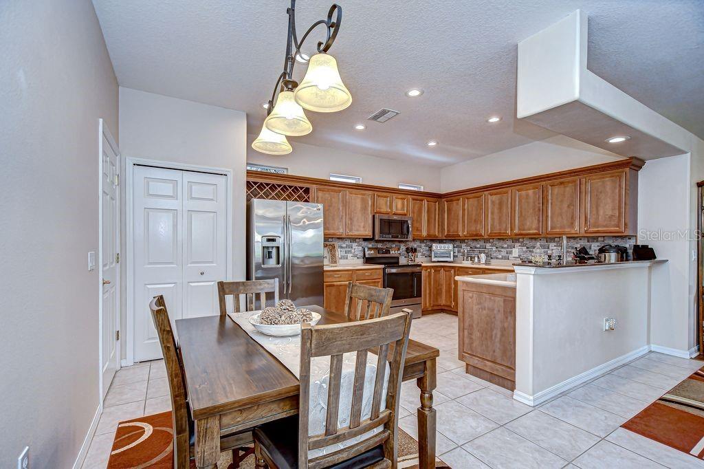 Image 14 of 41 For 8005 Shaddock Place