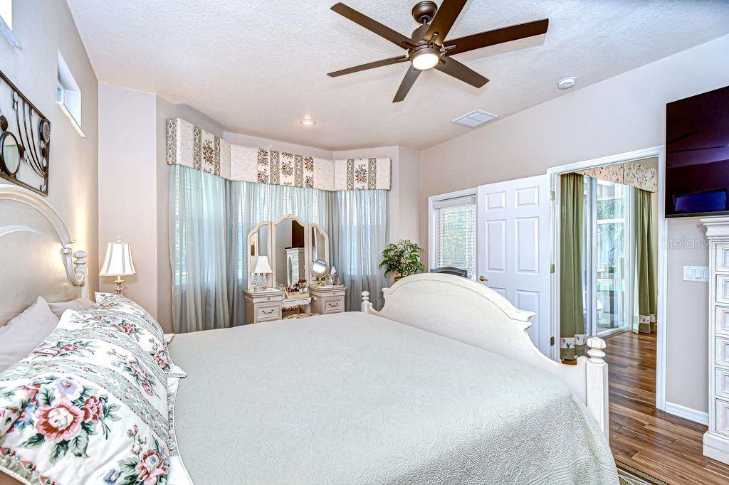 Image 16 of 41 For 8005 Shaddock Place