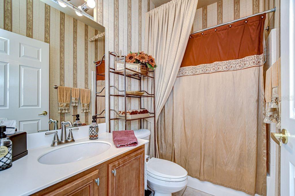 Image 26 of 41 For 8005 Shaddock Place