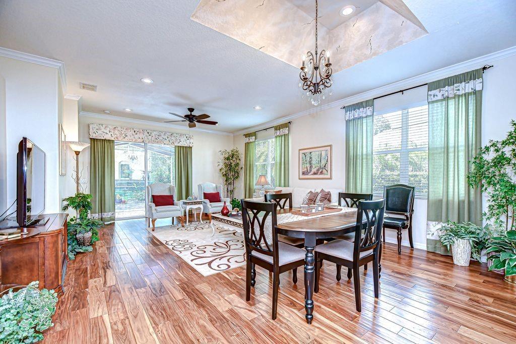 Image 6 of 41 For 8005 Shaddock Place
