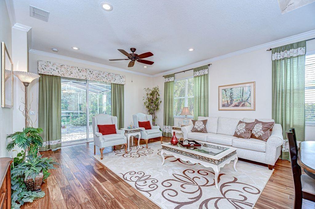 Image 8 of 41 For 8005 Shaddock Place