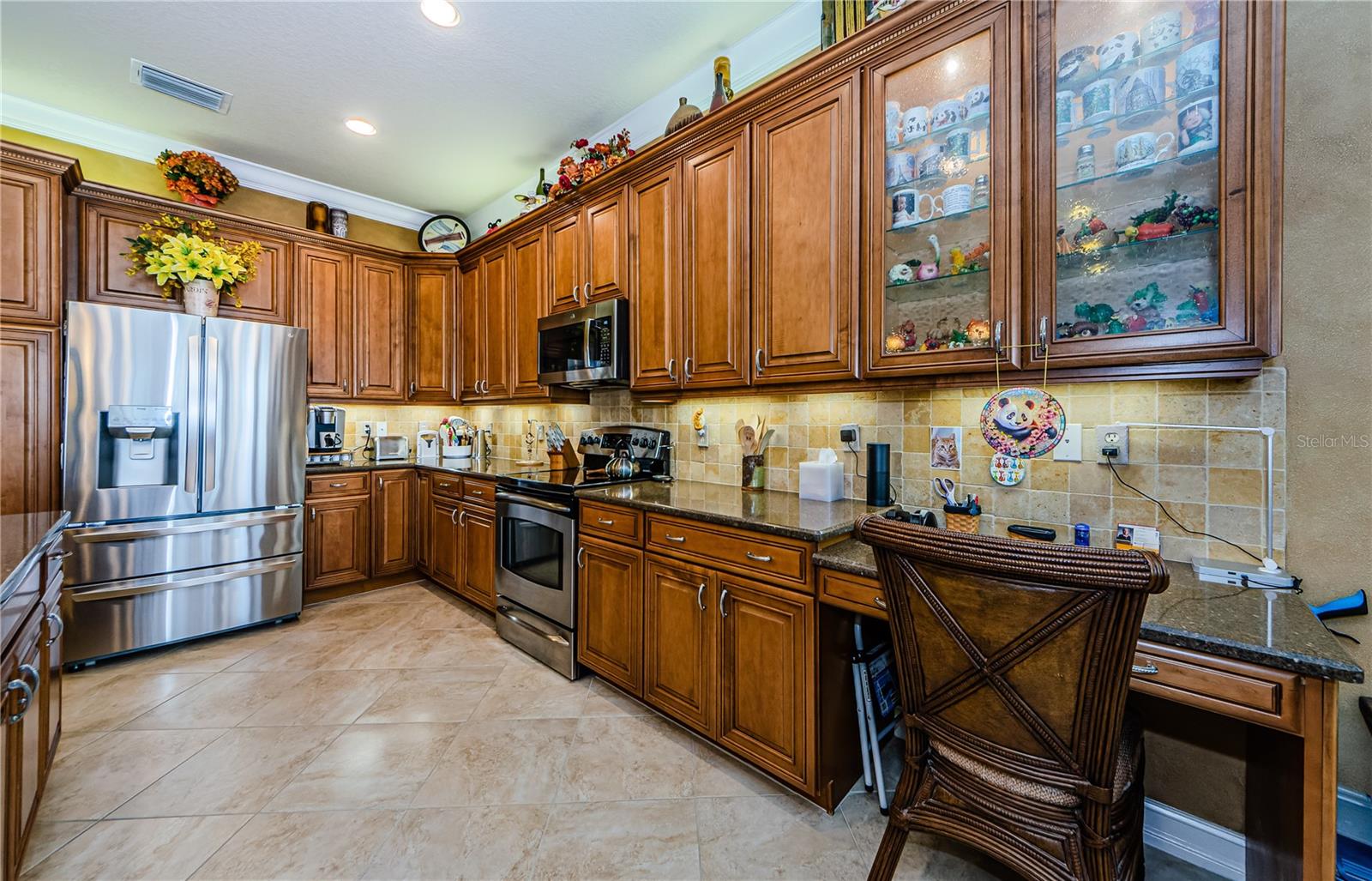 Image 17 of 96 For 4918 Sandy Brook Circle
