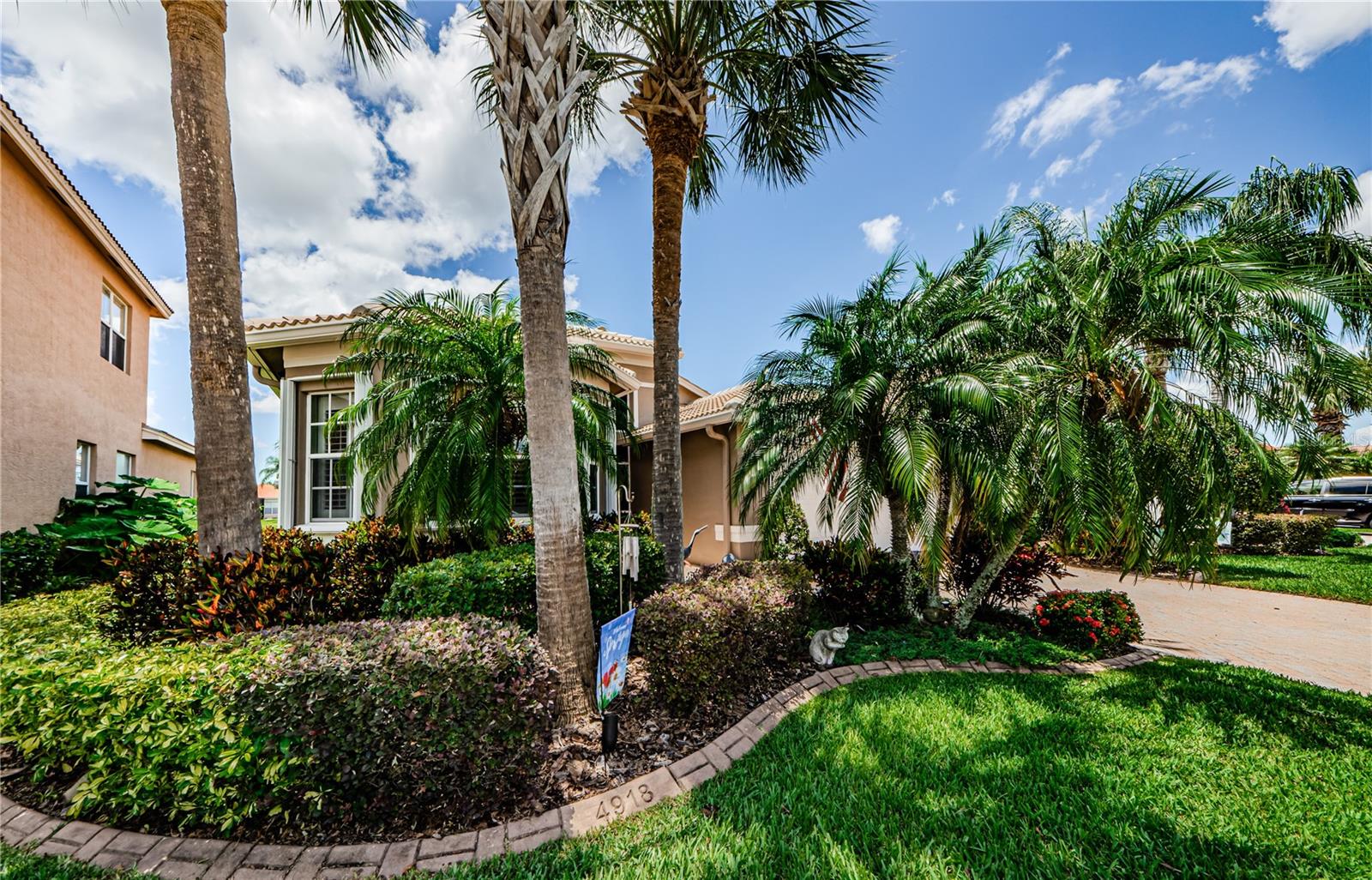 Image 3 of 96 For 4918 Sandy Brook Circle