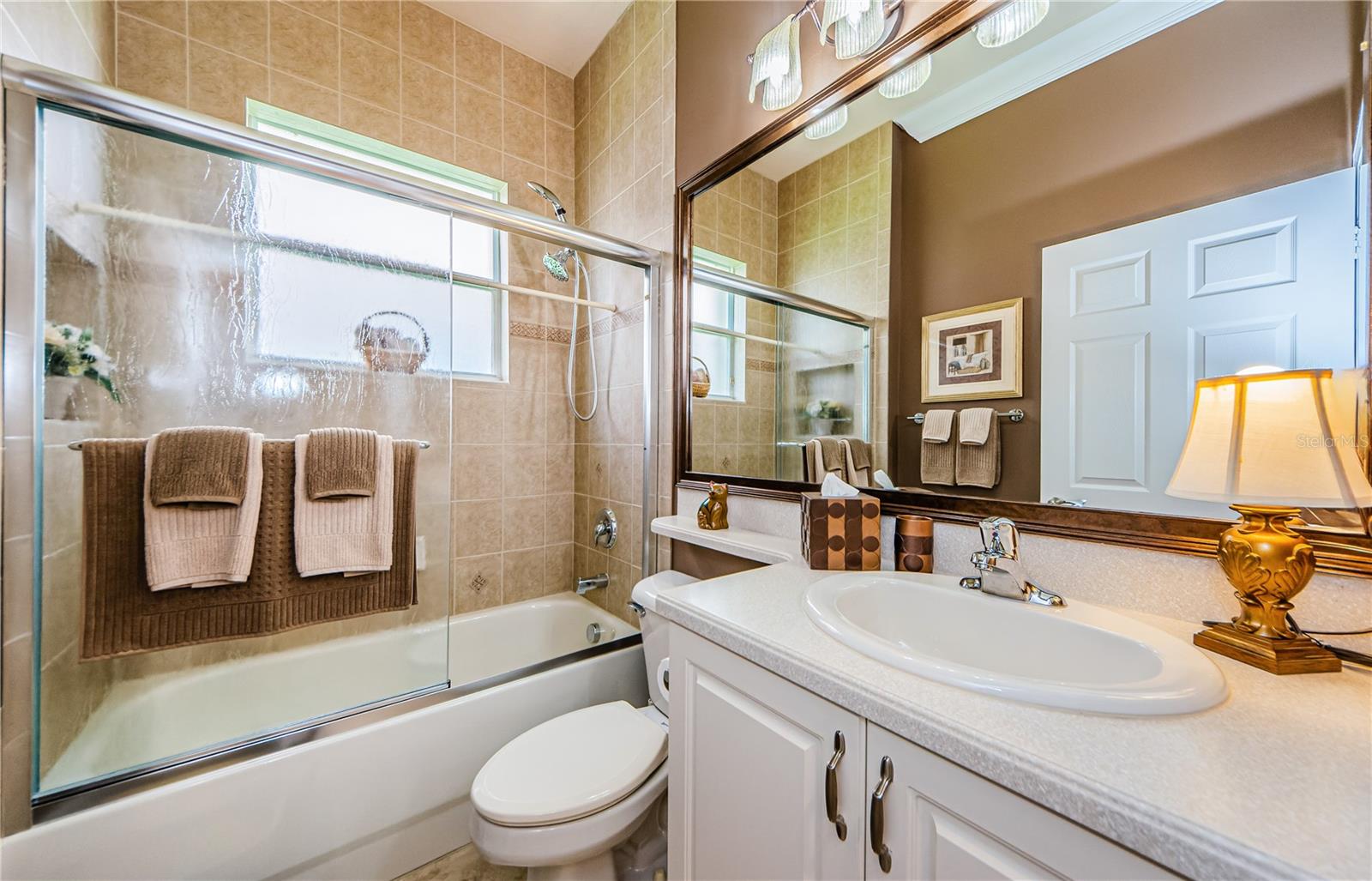 Image 33 of 96 For 4918 Sandy Brook Circle