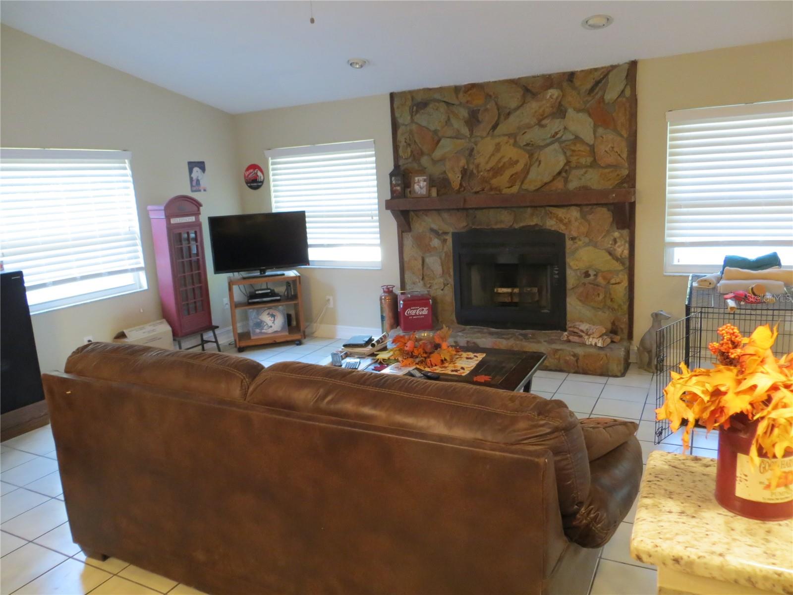 Image 11 of 27 For 12032 Anchor Way