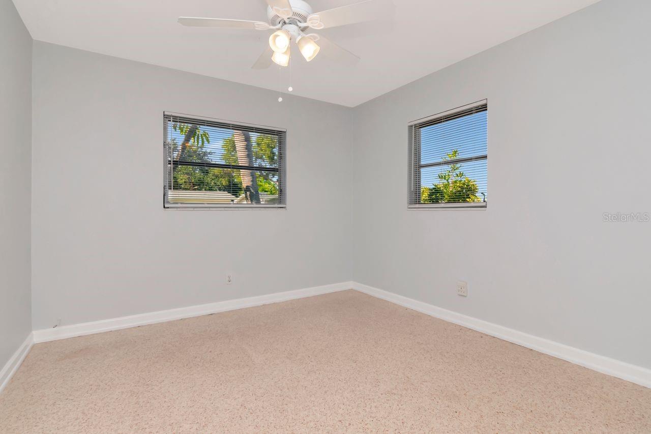 Image 13 of 35 For 4717 Coachman Avenue