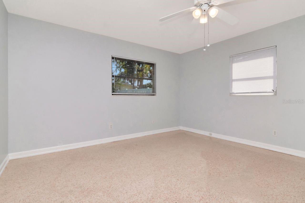 Image 18 of 35 For 4717 Coachman Avenue