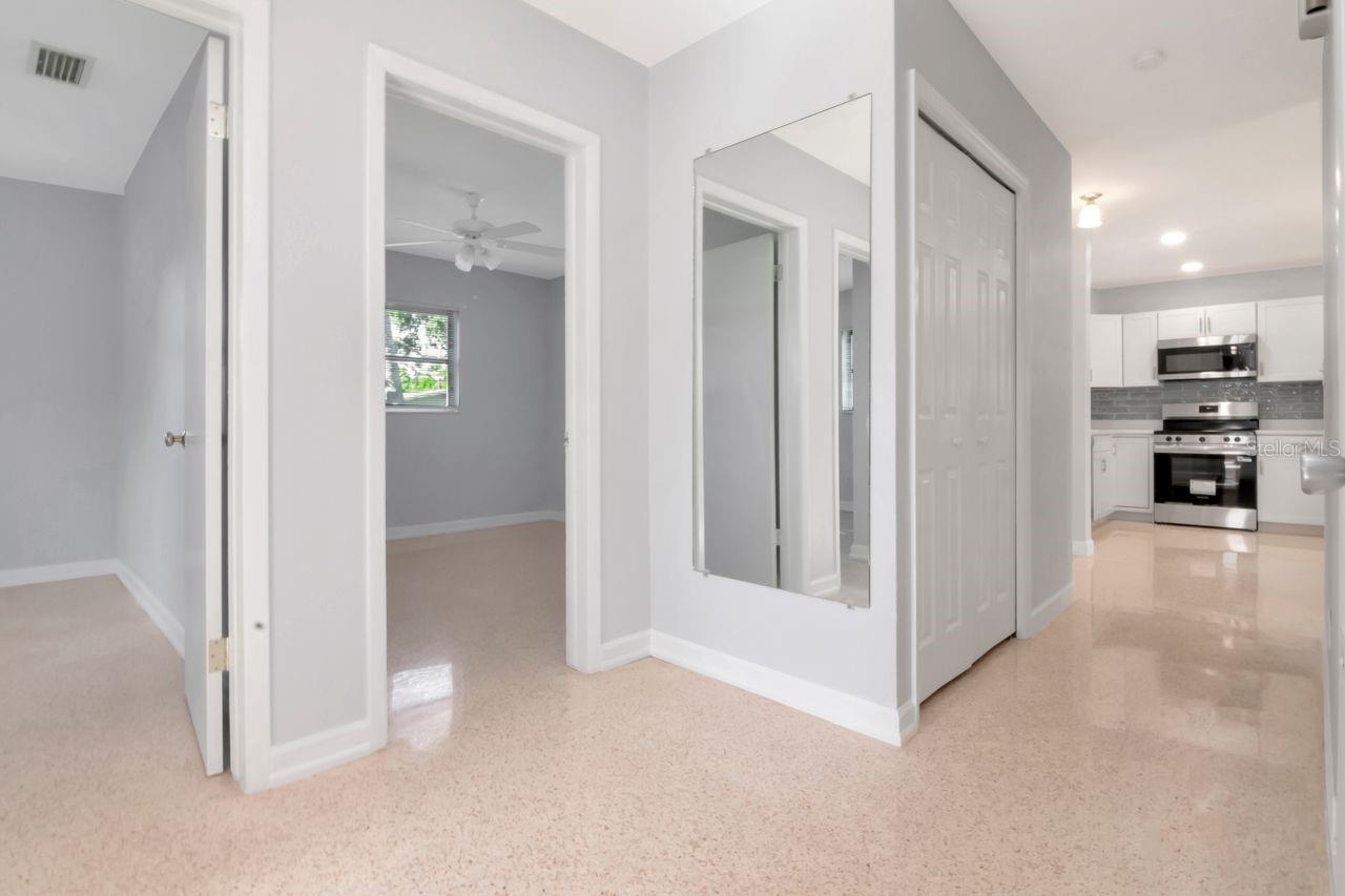 Image 22 of 35 For 4717 Coachman Avenue