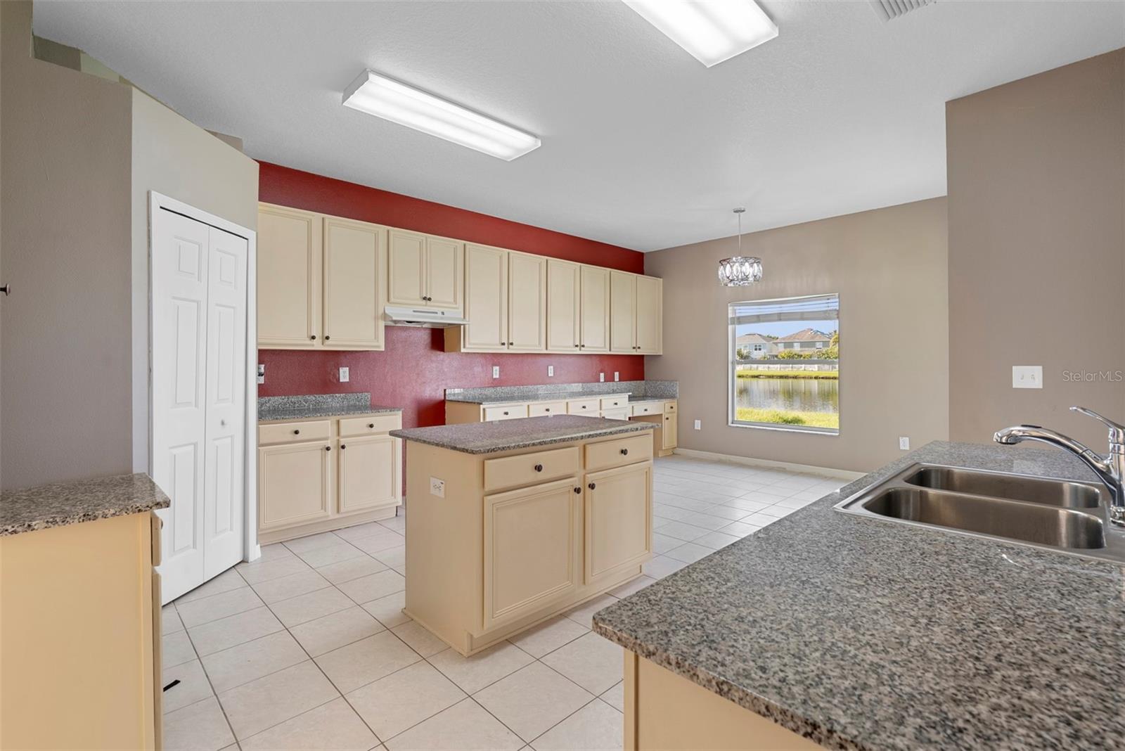 Image 11 of 42 For 2238 Roanoke Springs Drive