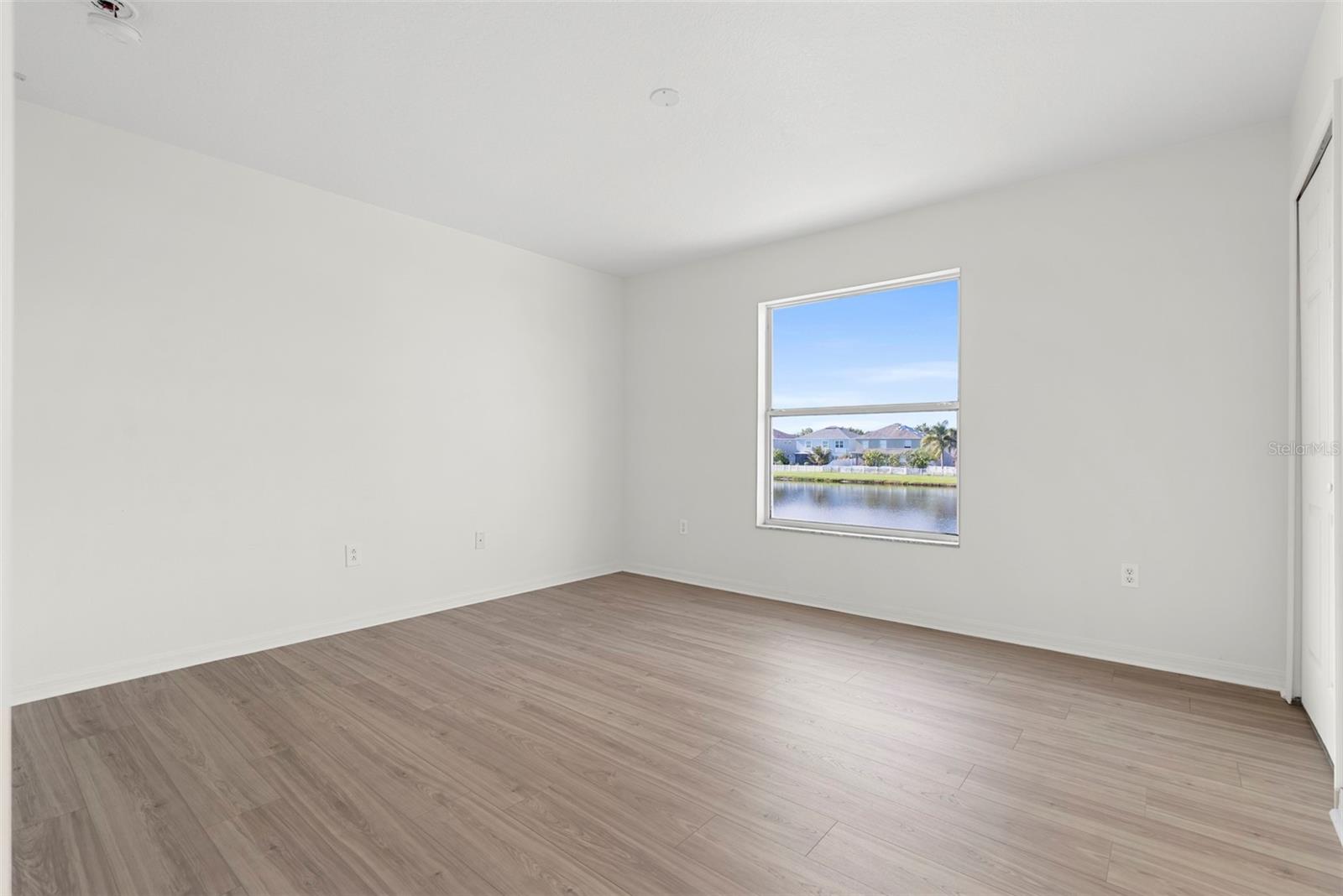 Image 32 of 42 For 2238 Roanoke Springs Drive