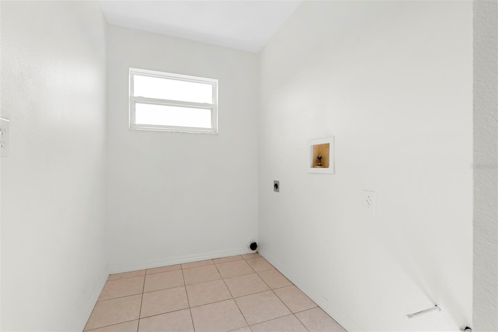 Image 35 of 42 For 2238 Roanoke Springs Drive