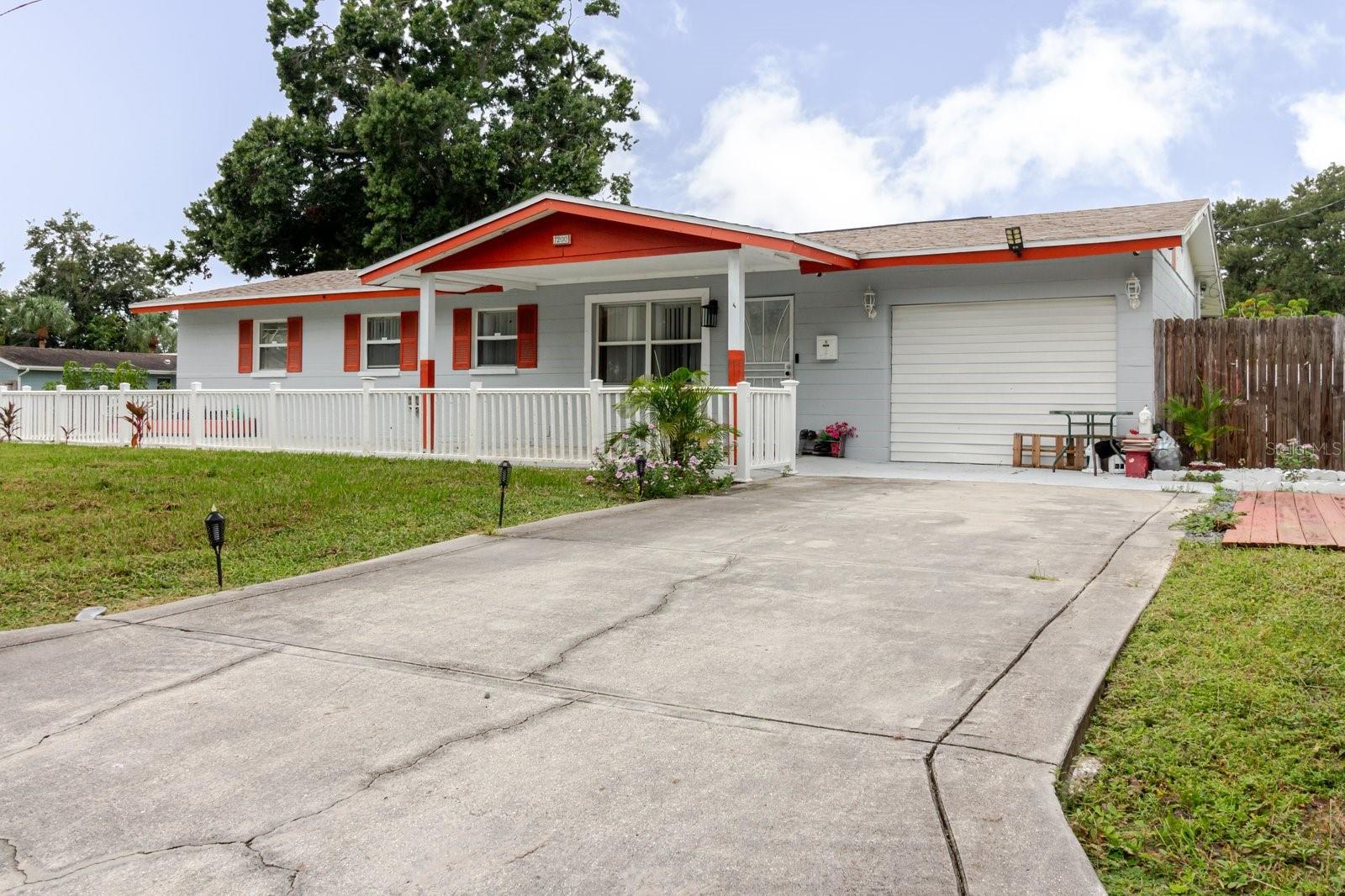 Image 4 of 21 For 7200 8th Street N