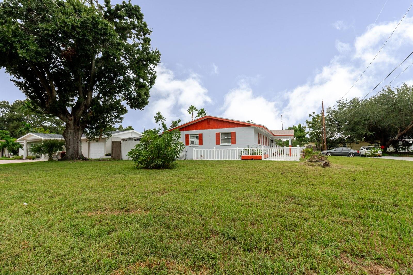 Image 5 of 21 For 7200 8th Street N