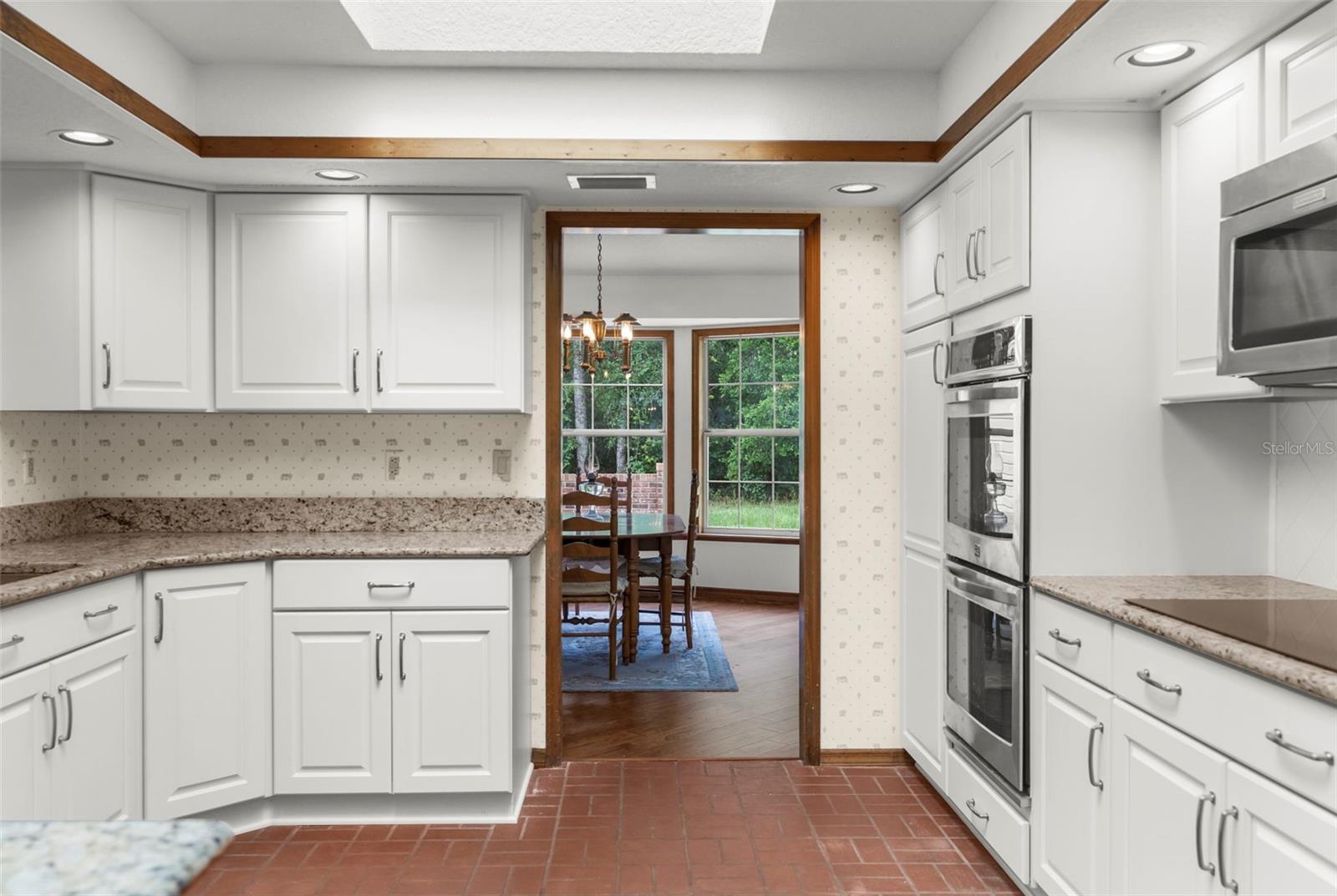 Image 19 of 97 For 17131 Dalberg Drive