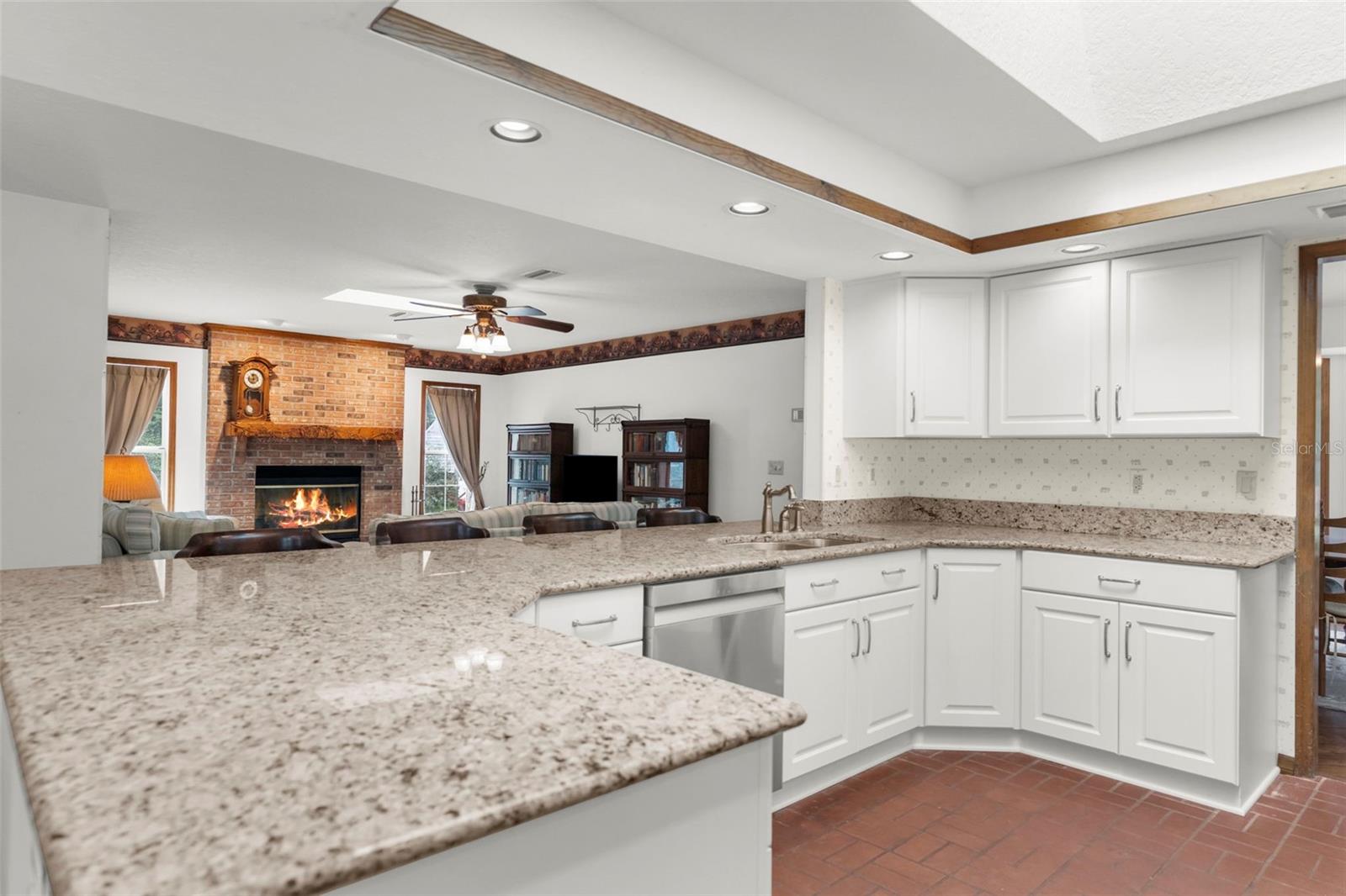 Image 20 of 97 For 17131 Dalberg Drive