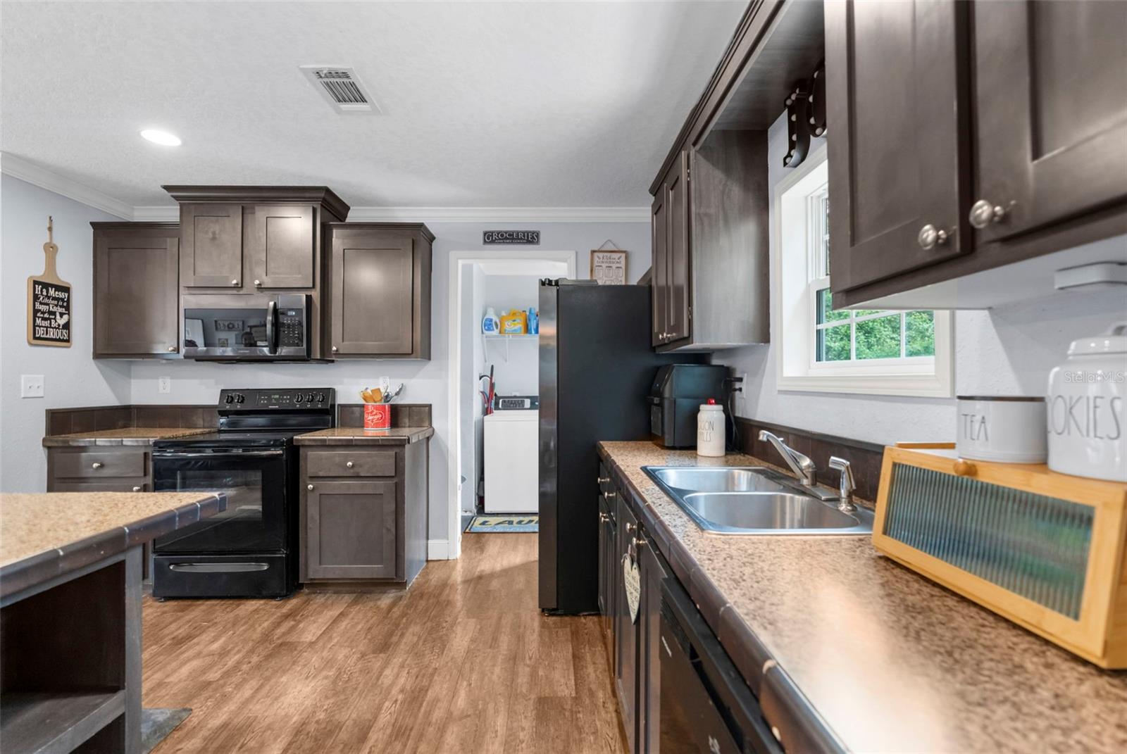 Image 95 of 97 For 17131 Dalberg Drive