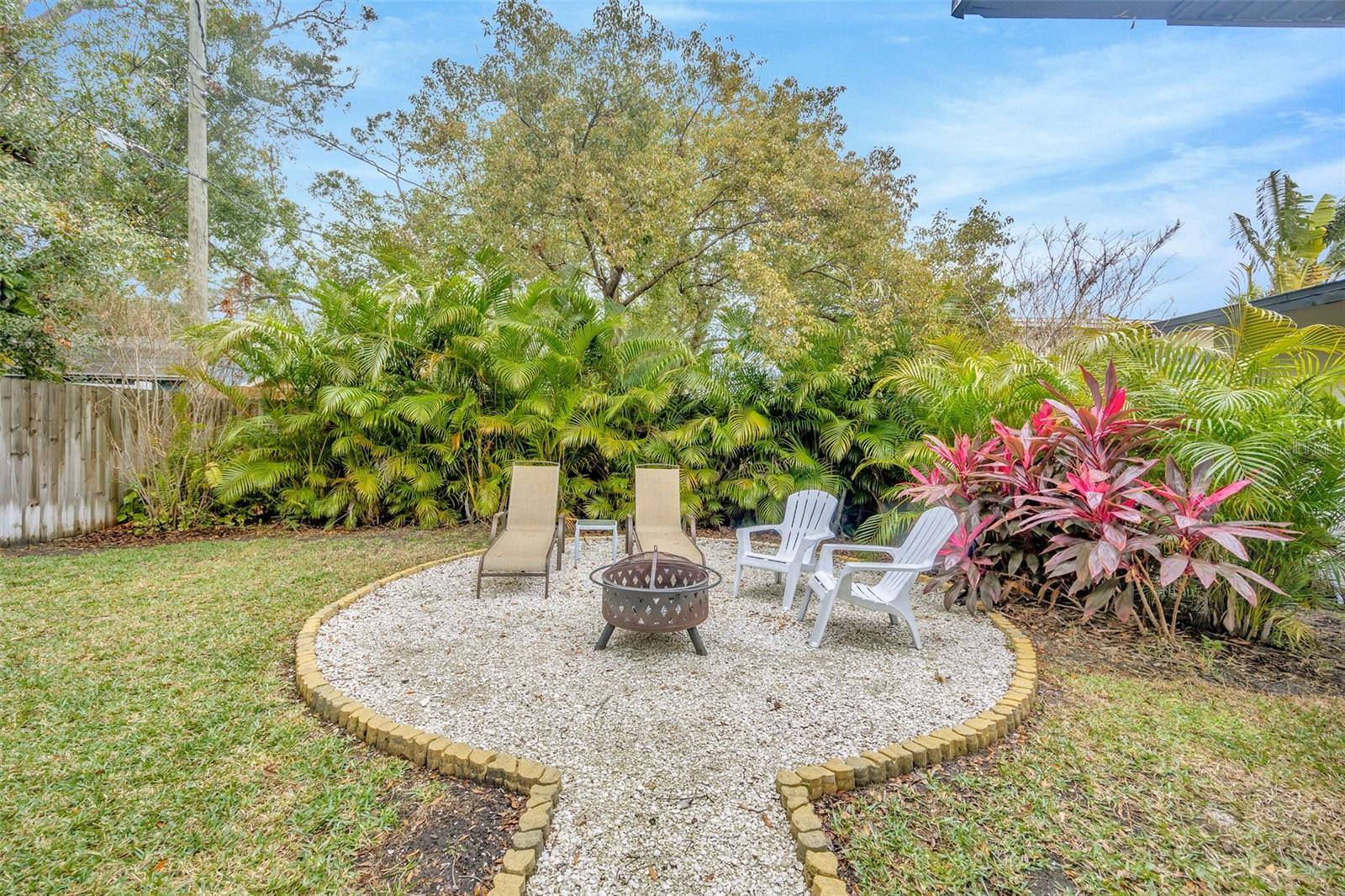 Image 14 of 27 For 4519 Hesperides Street