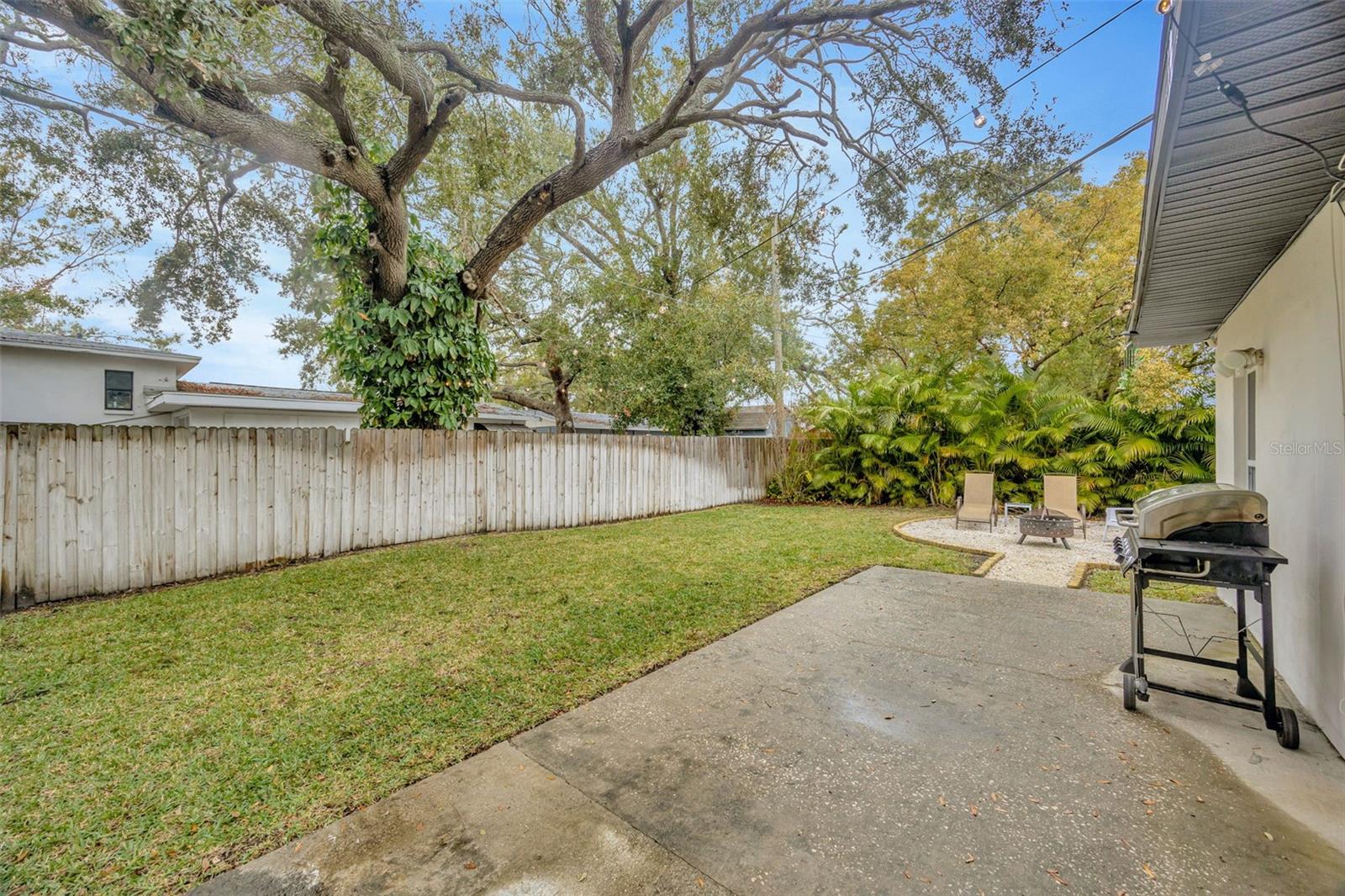 Image 16 of 27 For 4519 Hesperides Street