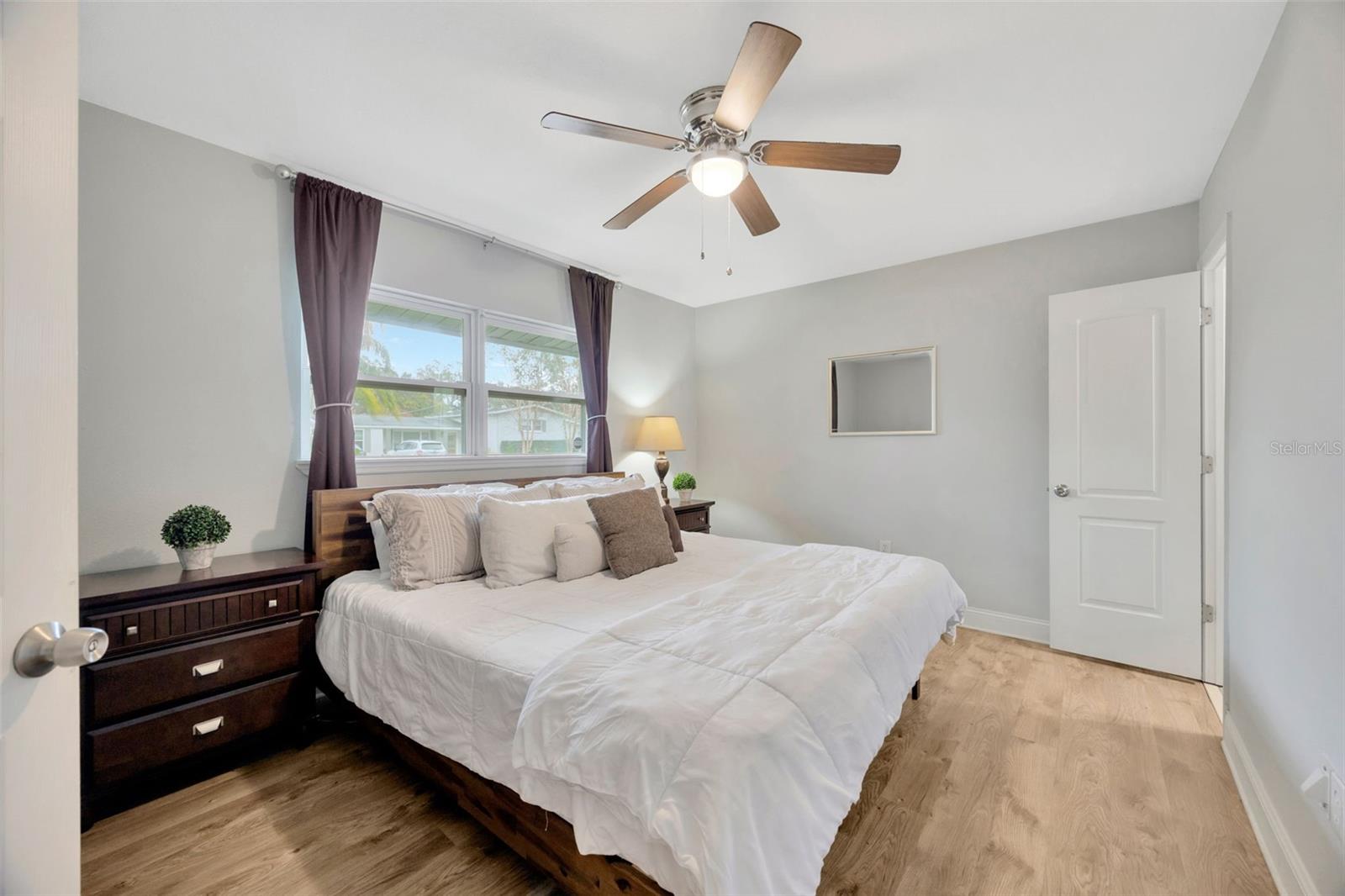 Image 18 of 27 For 4519 Hesperides Street