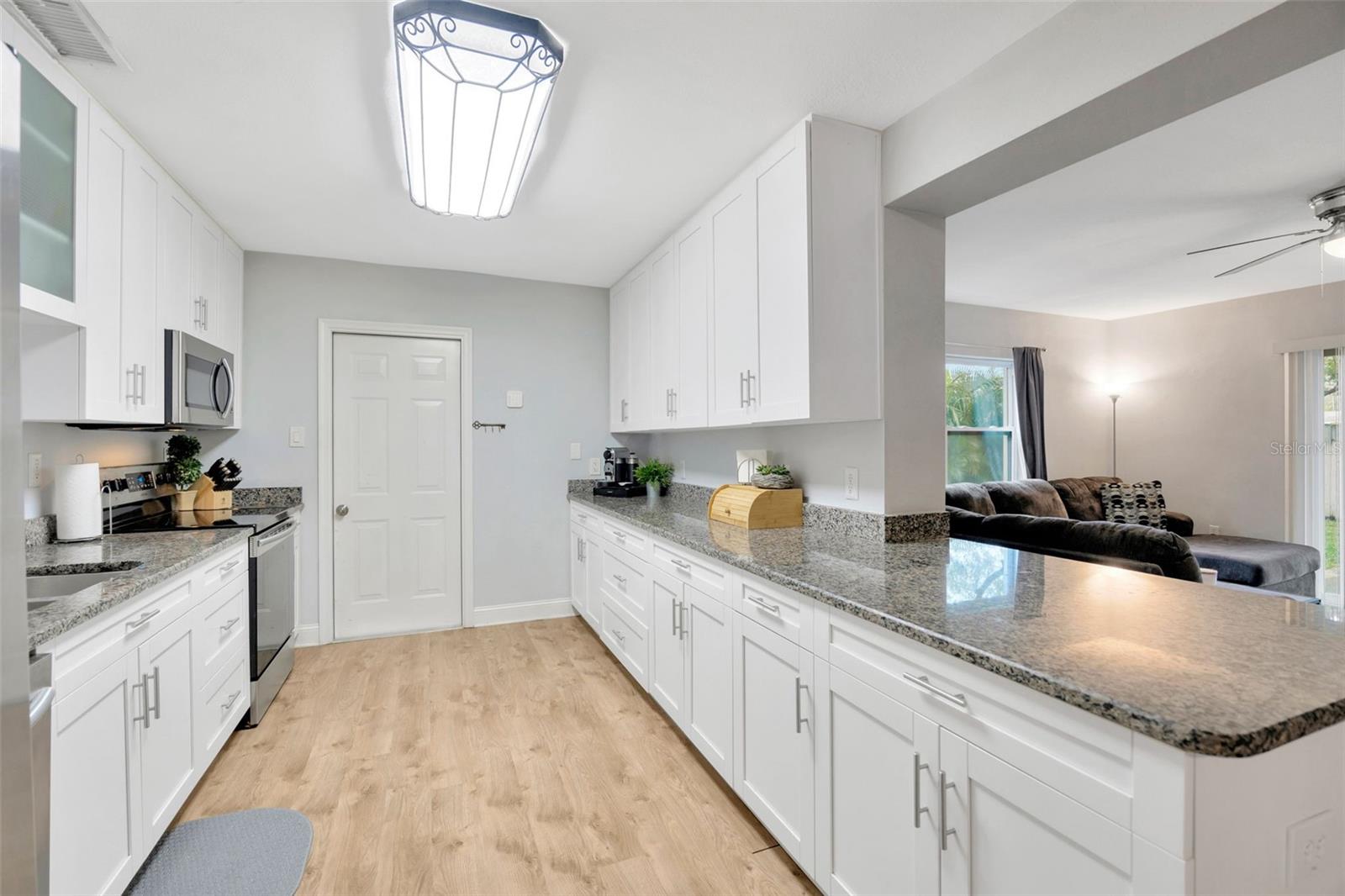 Image 7 of 27 For 4519 Hesperides Street