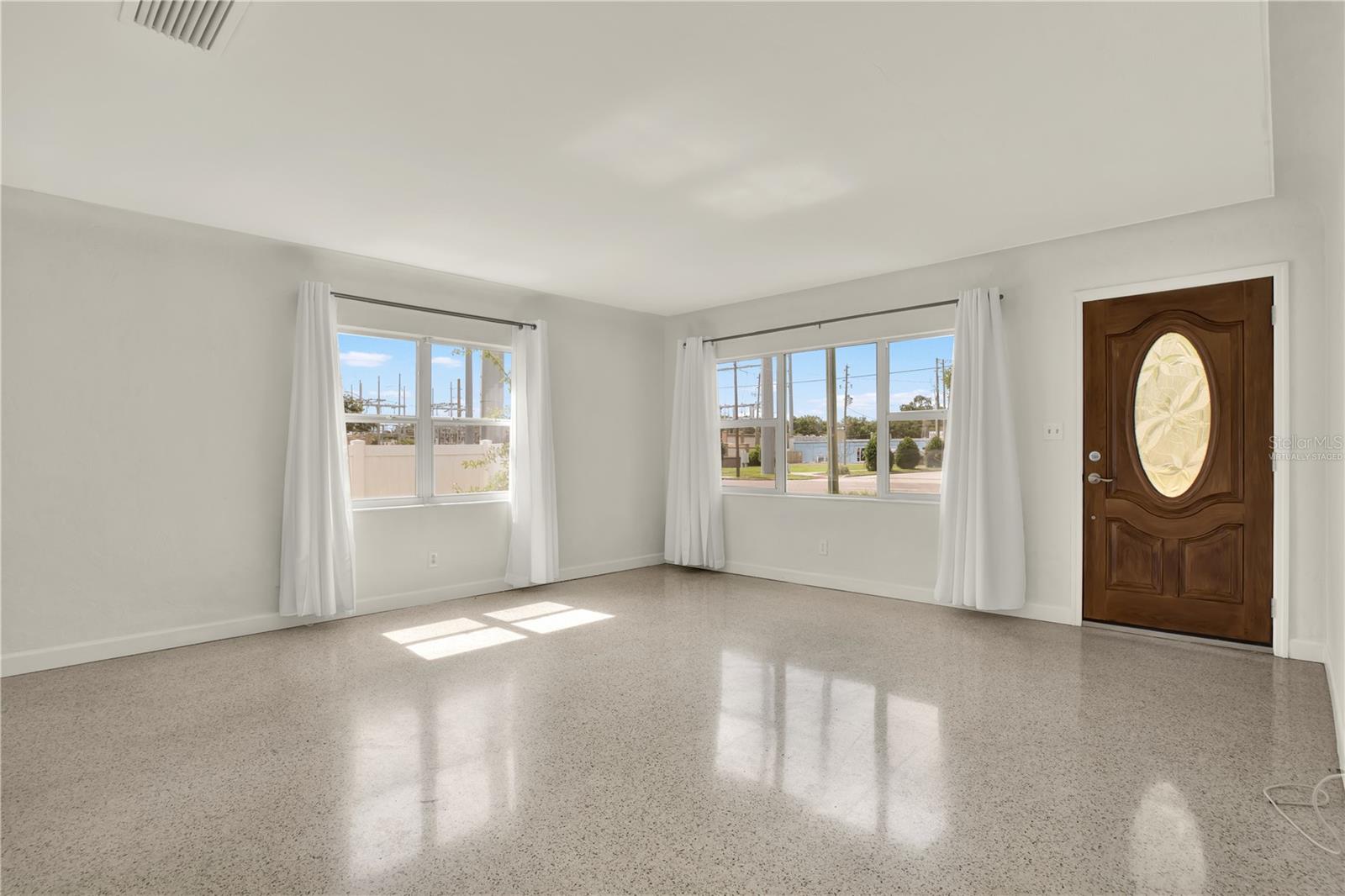 Image 18 of 24 For 4954 1st Avenue S