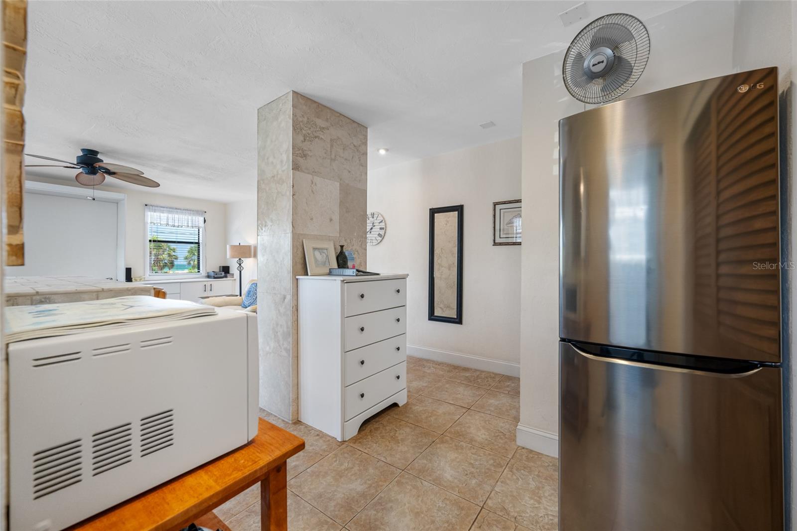Image 18 of 41 For 6700 Sunset Way 105