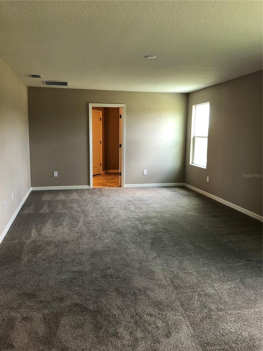 Image 15 of 19 For 8919 Reserve Manor Drive