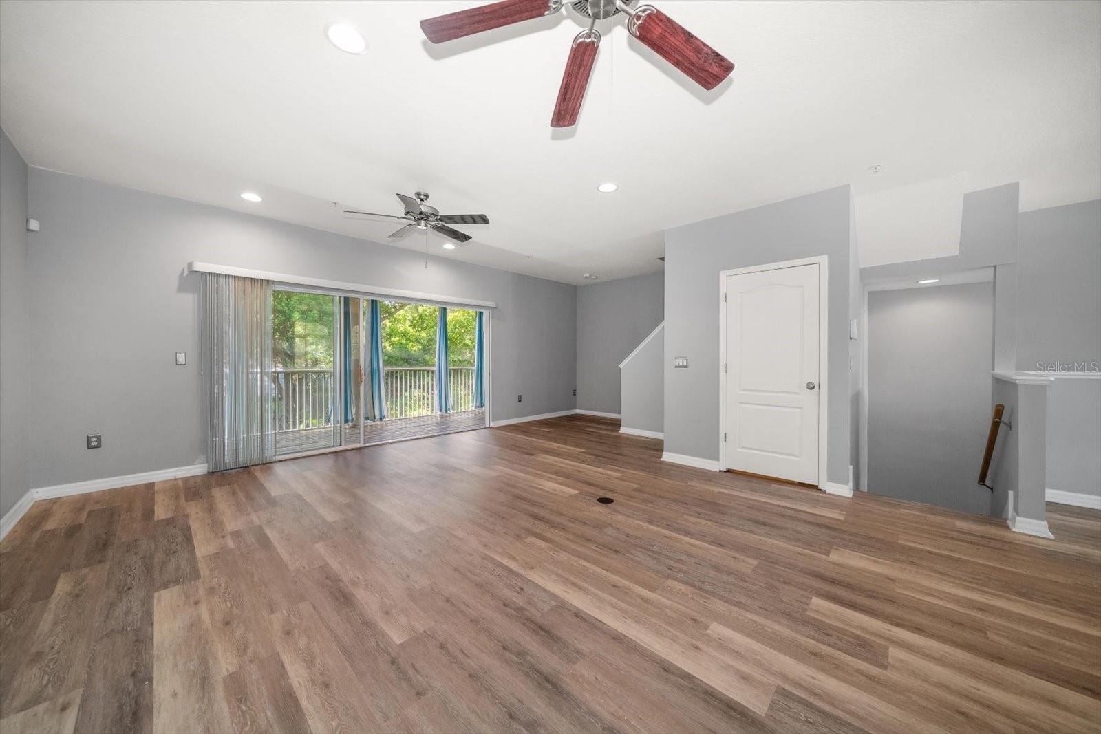 Image 10 of 52 For 3107 Oyster Bayou Way
