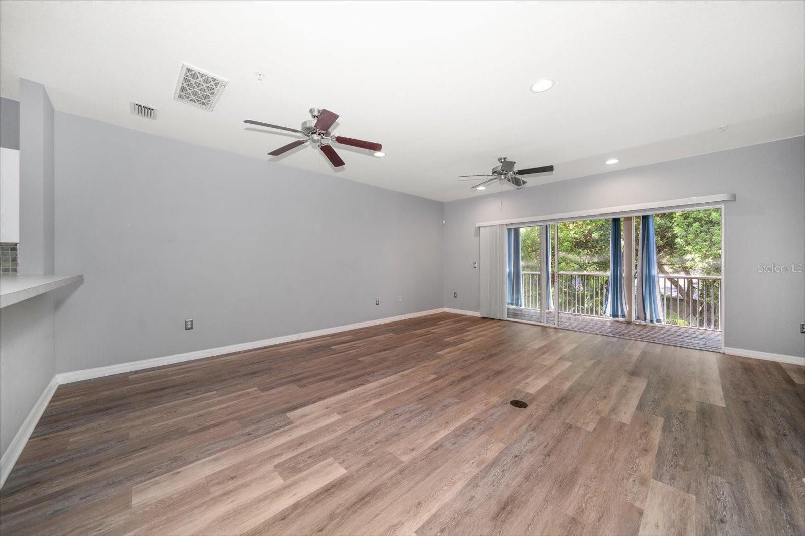 Image 9 of 52 For 3107 Oyster Bayou Way