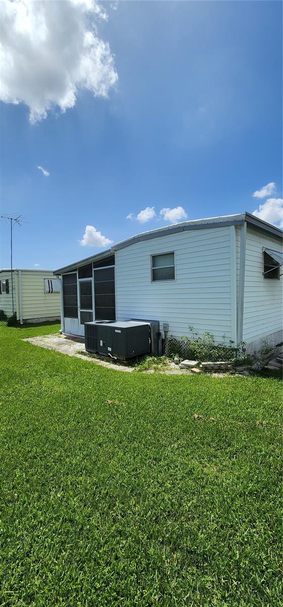 Image 6 of 27 For 11200 Walsingham Road 76