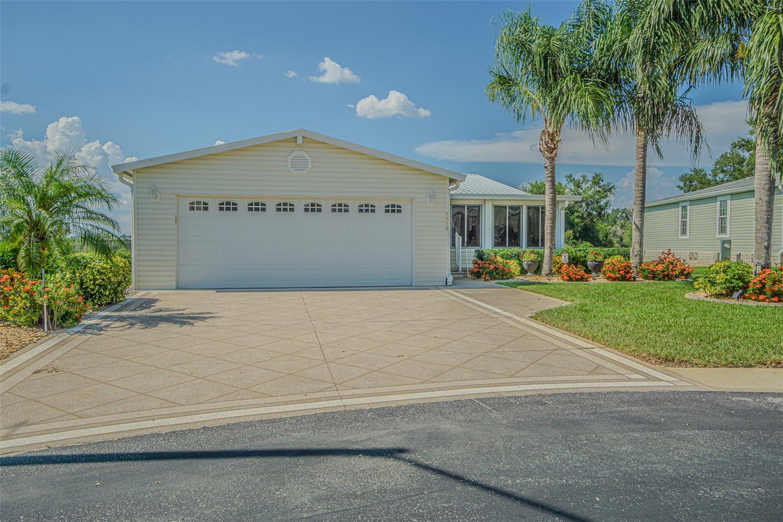 Image 16 of 47 For 7918 Kay Marie Avenue